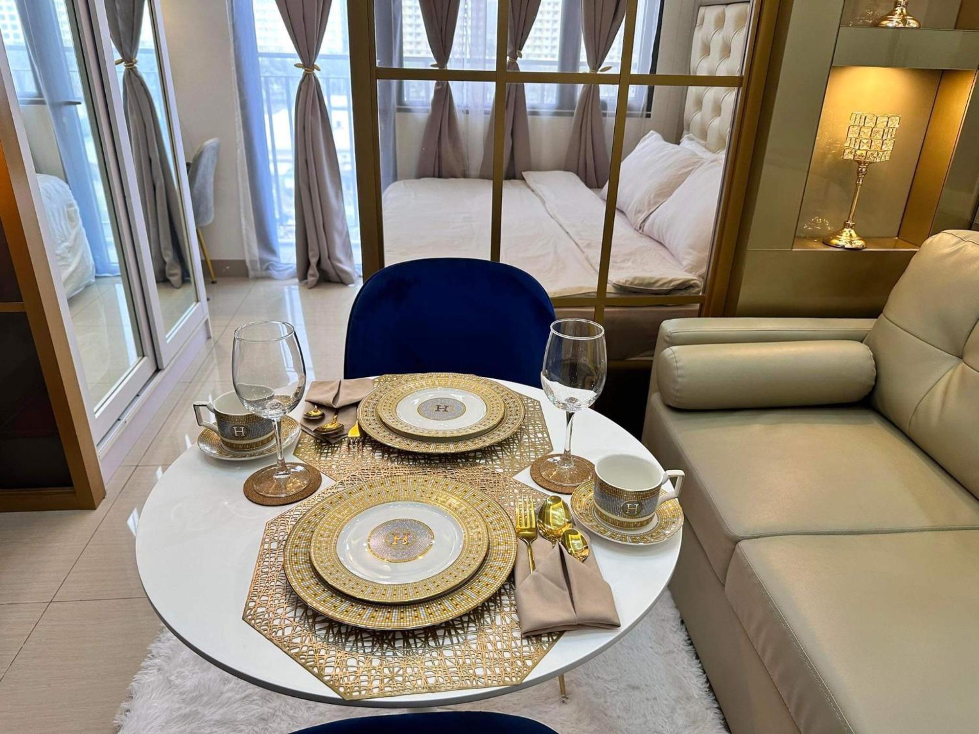 Deluxe Suites Razelles 2 At Shore 2 Residences Tower 1 Pasay Eksteriør billede