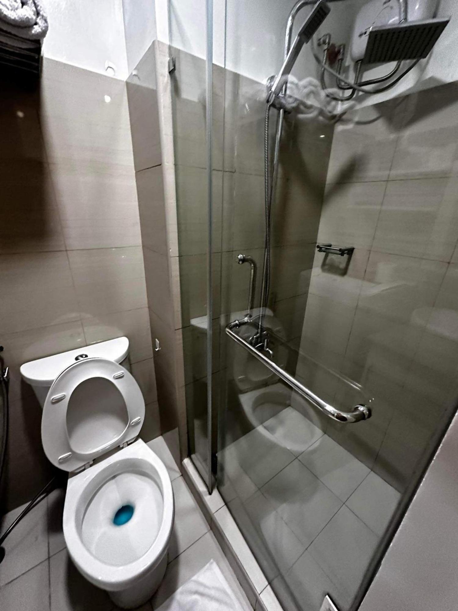 Deluxe Suites Razelles 2 At Shore 2 Residences Tower 1 Pasay Eksteriør billede