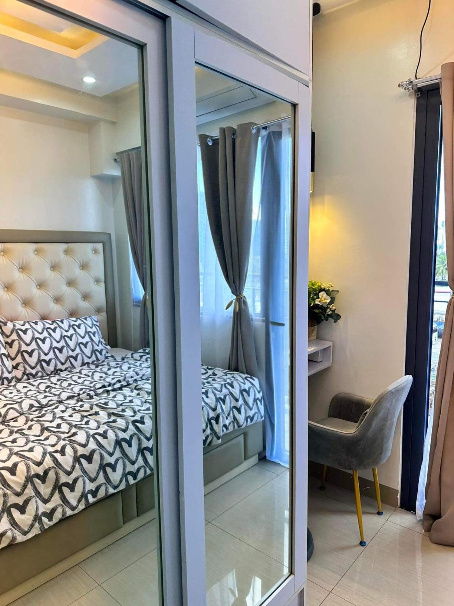 Deluxe Suites Razelles 2 At Shore 2 Residences Tower 1 Pasay Eksteriør billede