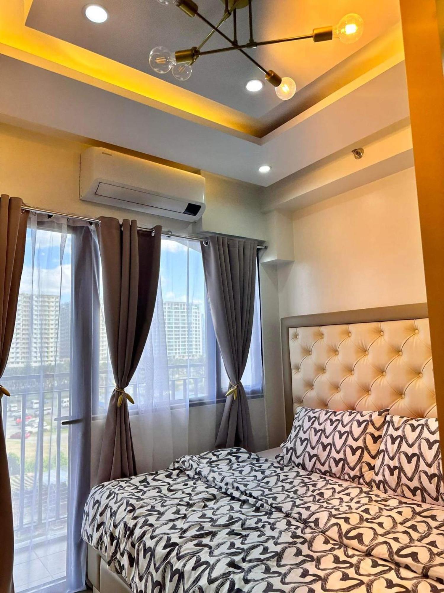 Deluxe Suites Razelles 2 At Shore 2 Residences Tower 1 Pasay Eksteriør billede